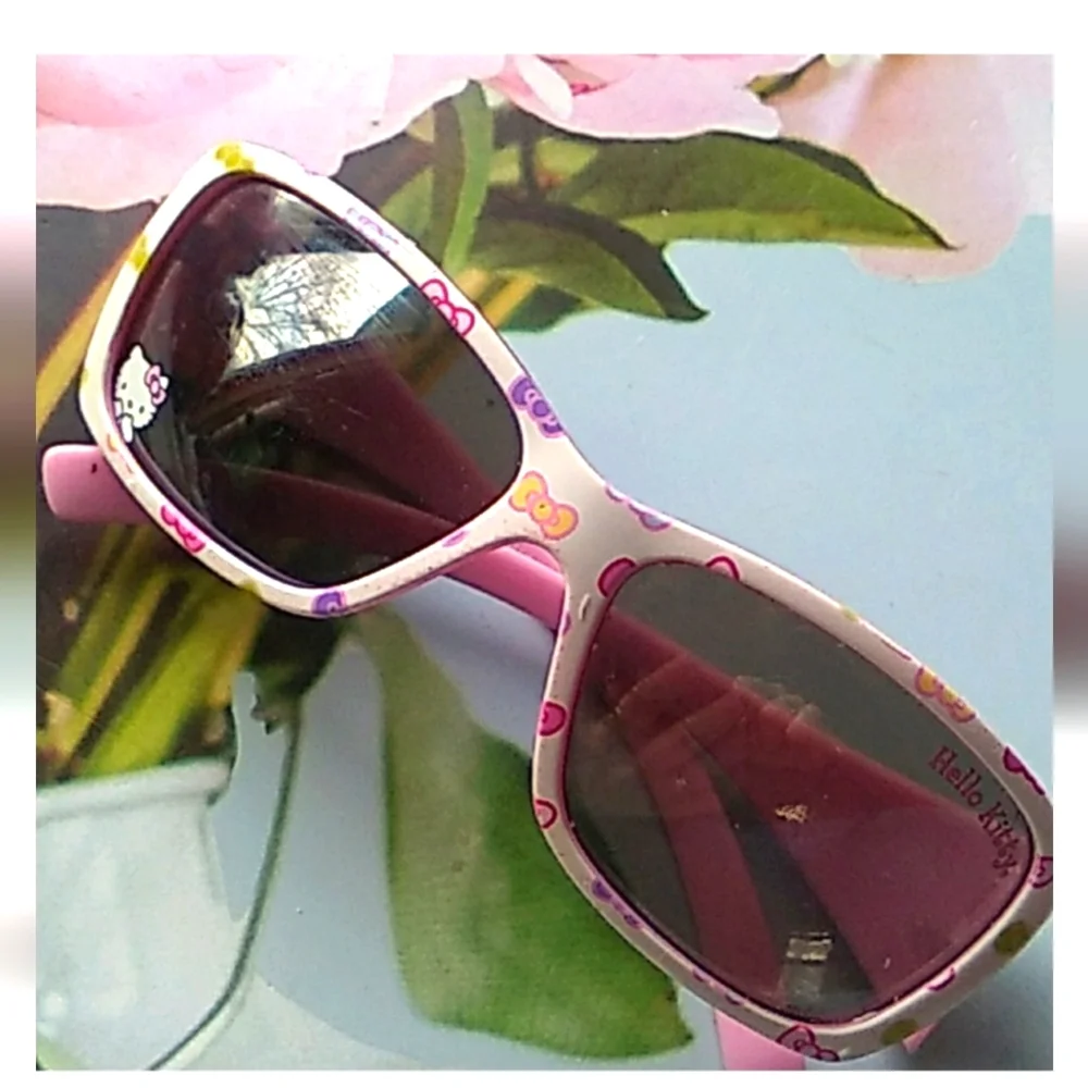 Hello Kitty White & Pink  Logo And Bows Sunglasses